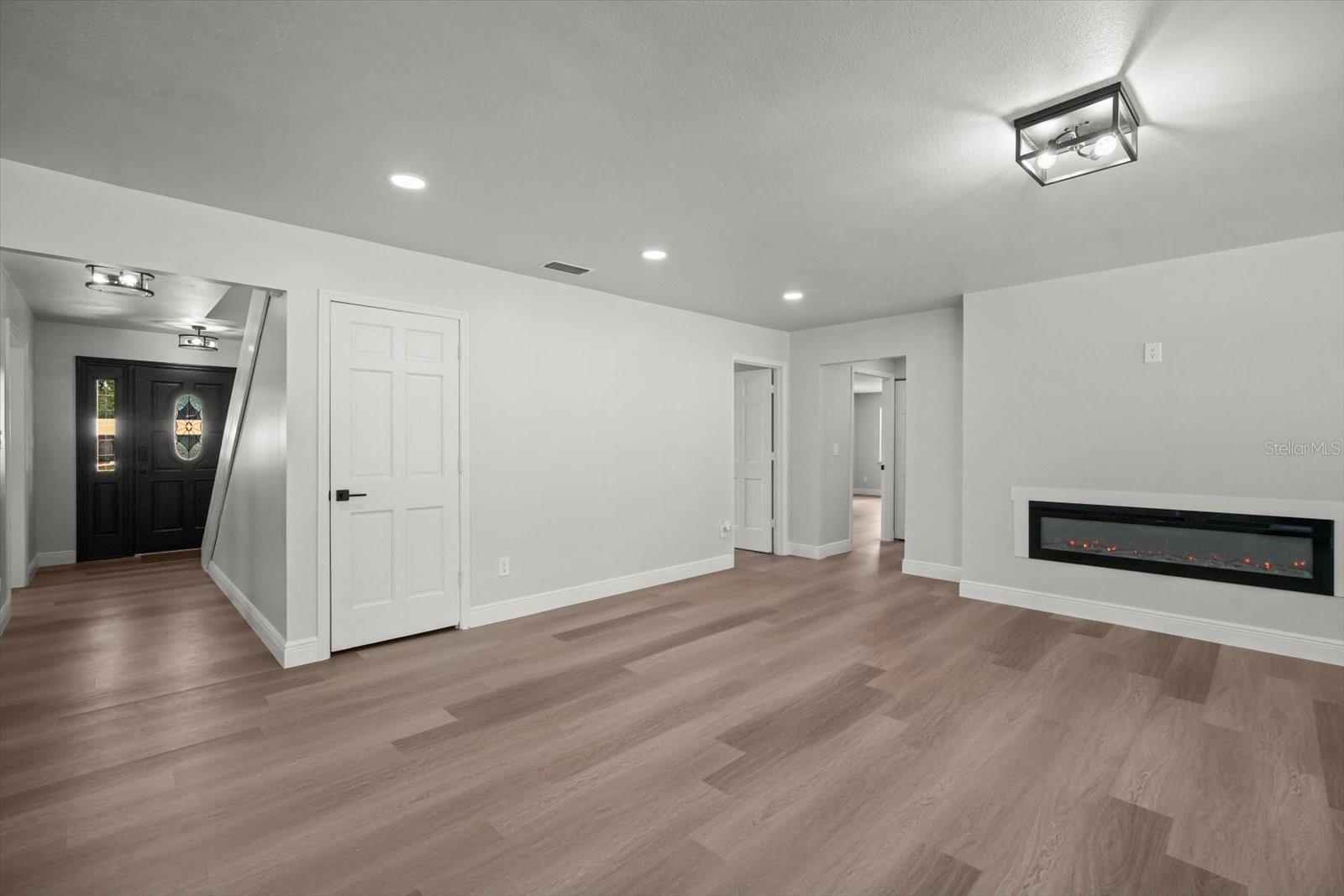 100 REDBUD WOODS TRL, PALATKA, FL, 32177