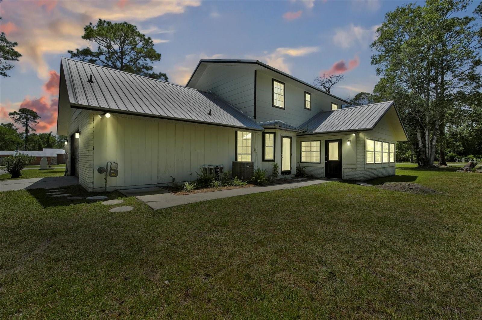 100 REDBUD WOODS TRL, PALATKA, FL, 32177