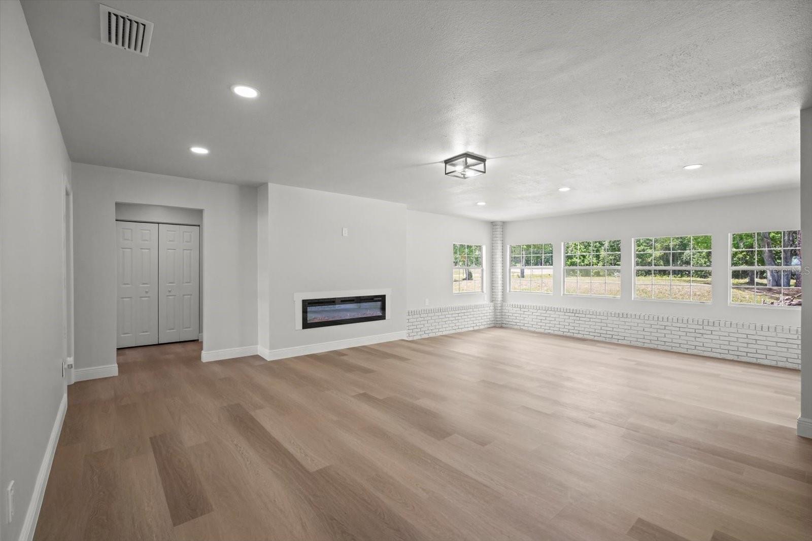 100 REDBUD WOODS TRL, PALATKA, FL, 32177