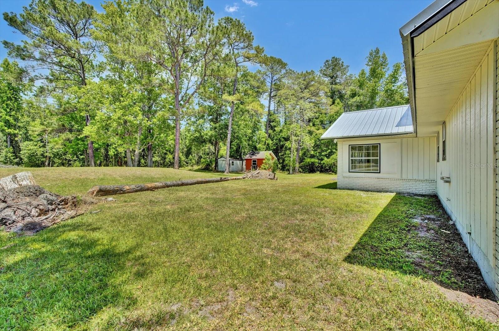 100 REDBUD WOODS TRL, PALATKA, FL, 32177