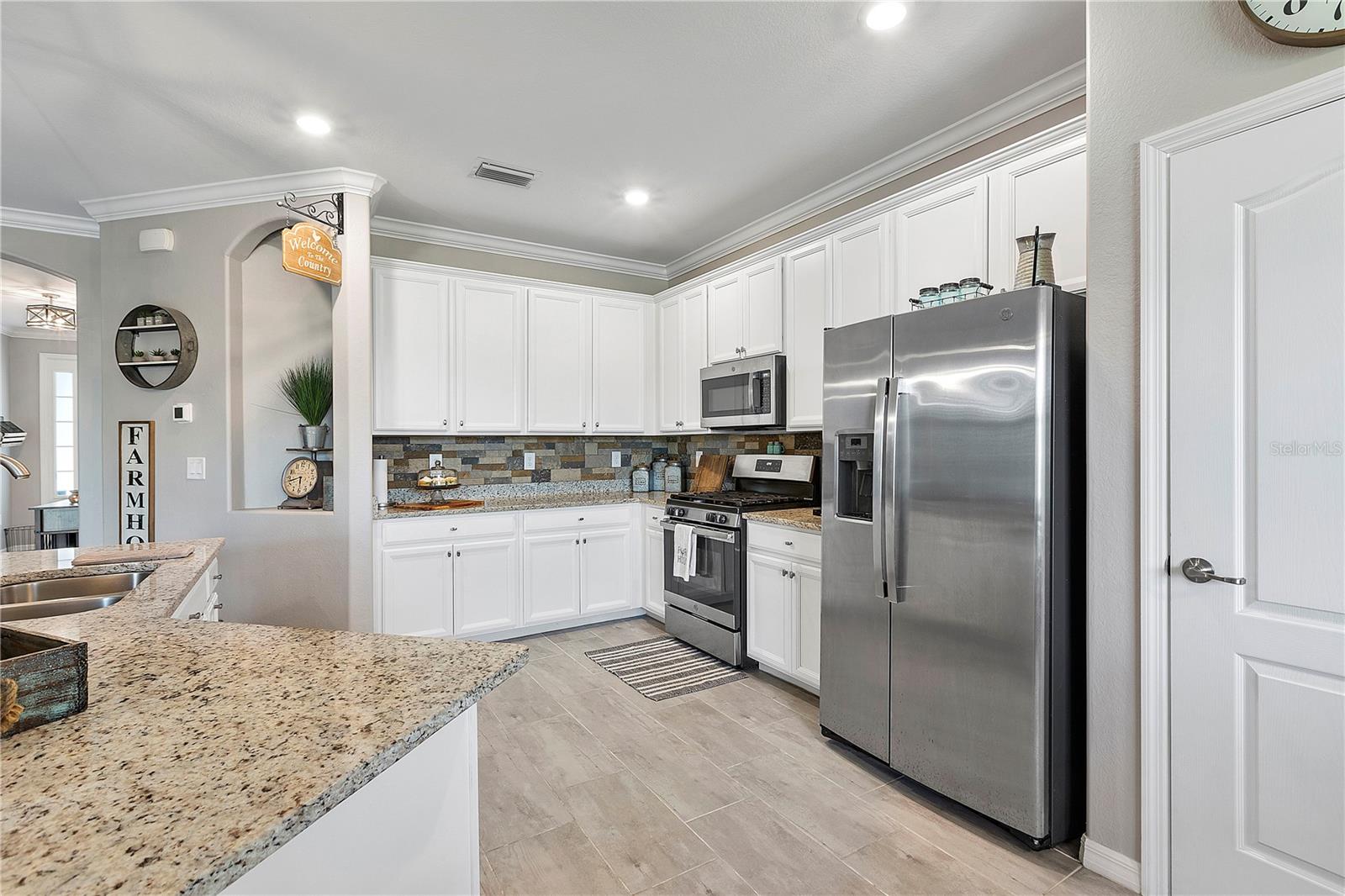 17556 WINDING WOOD LN, PUNTA GORDA, FL, 33982