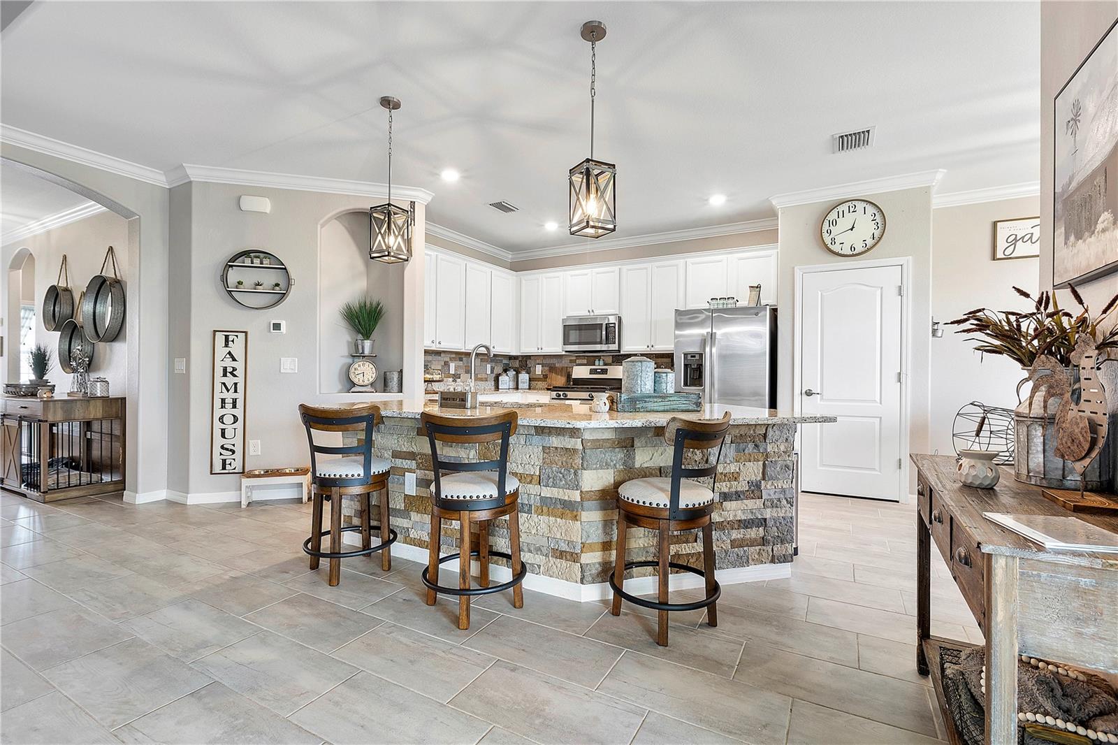 17556 WINDING WOOD LN, PUNTA GORDA, FL, 33982