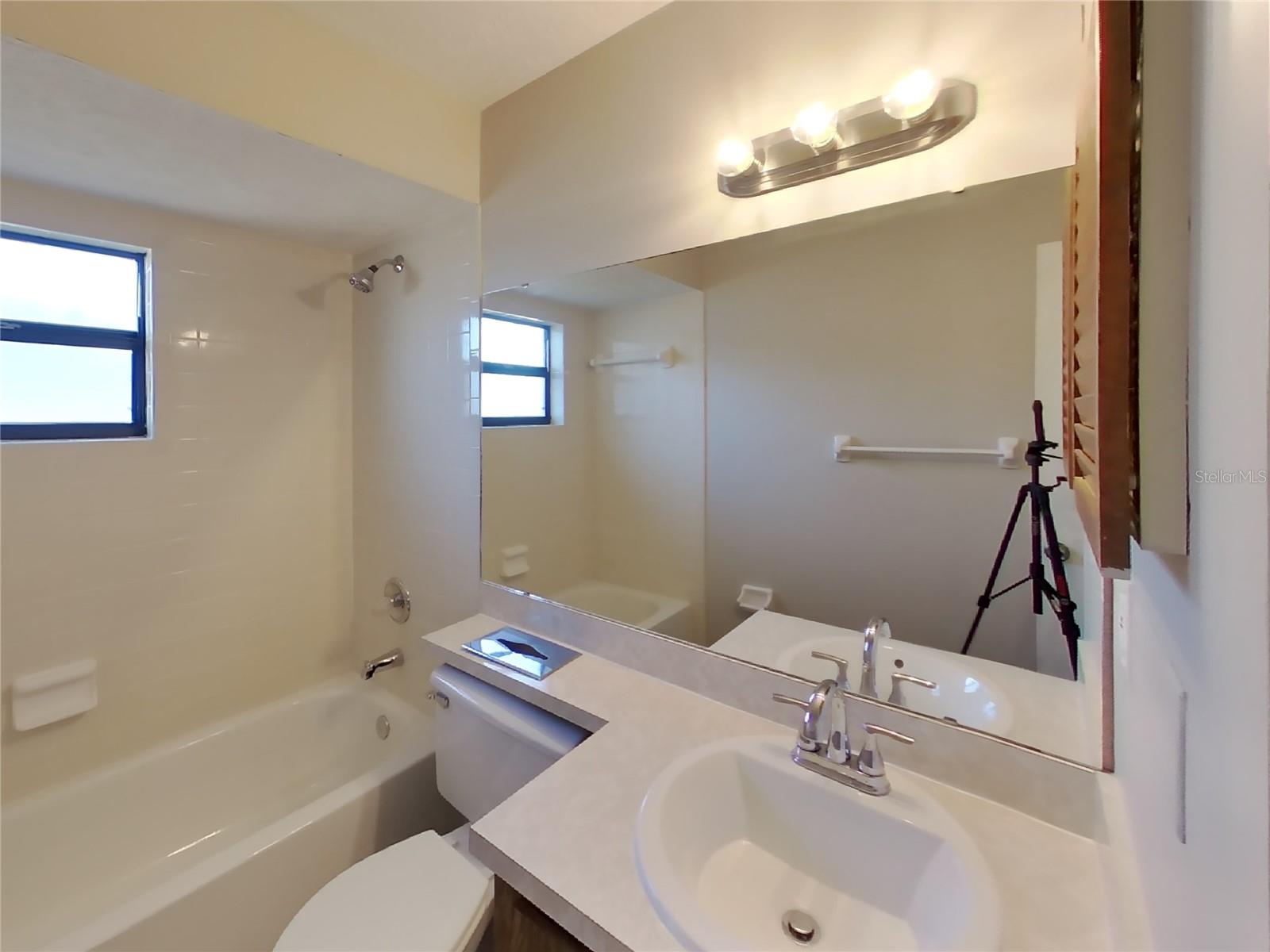 520 FALKIRK AVE, VALRICO, FL, 33594