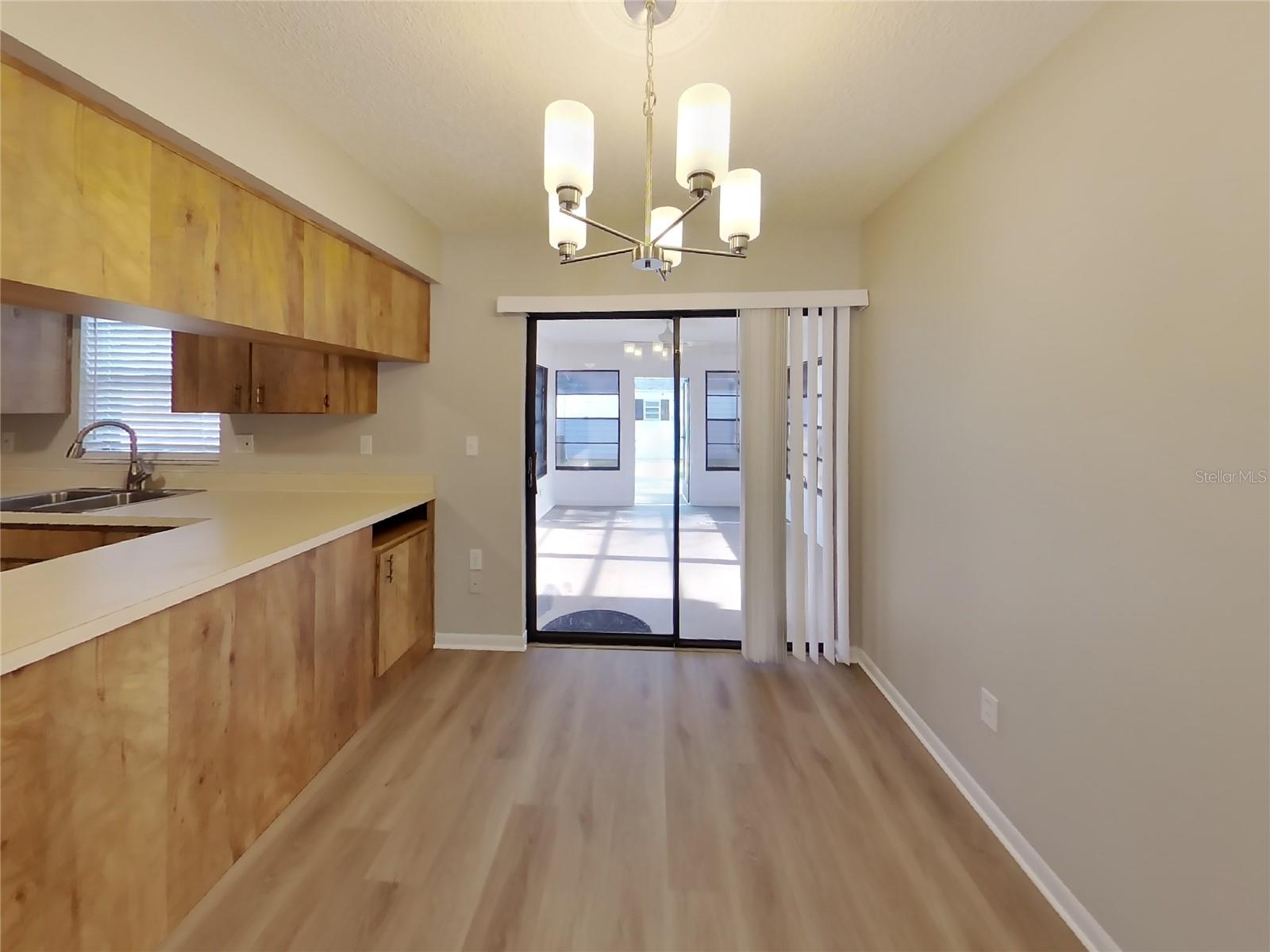 520 FALKIRK AVE, VALRICO, FL, 33594