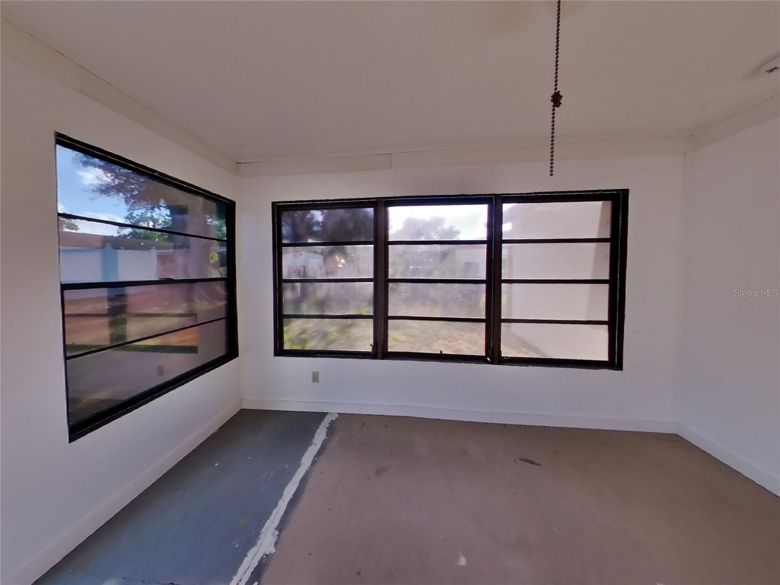 520 FALKIRK AVE, VALRICO, FL, 33594