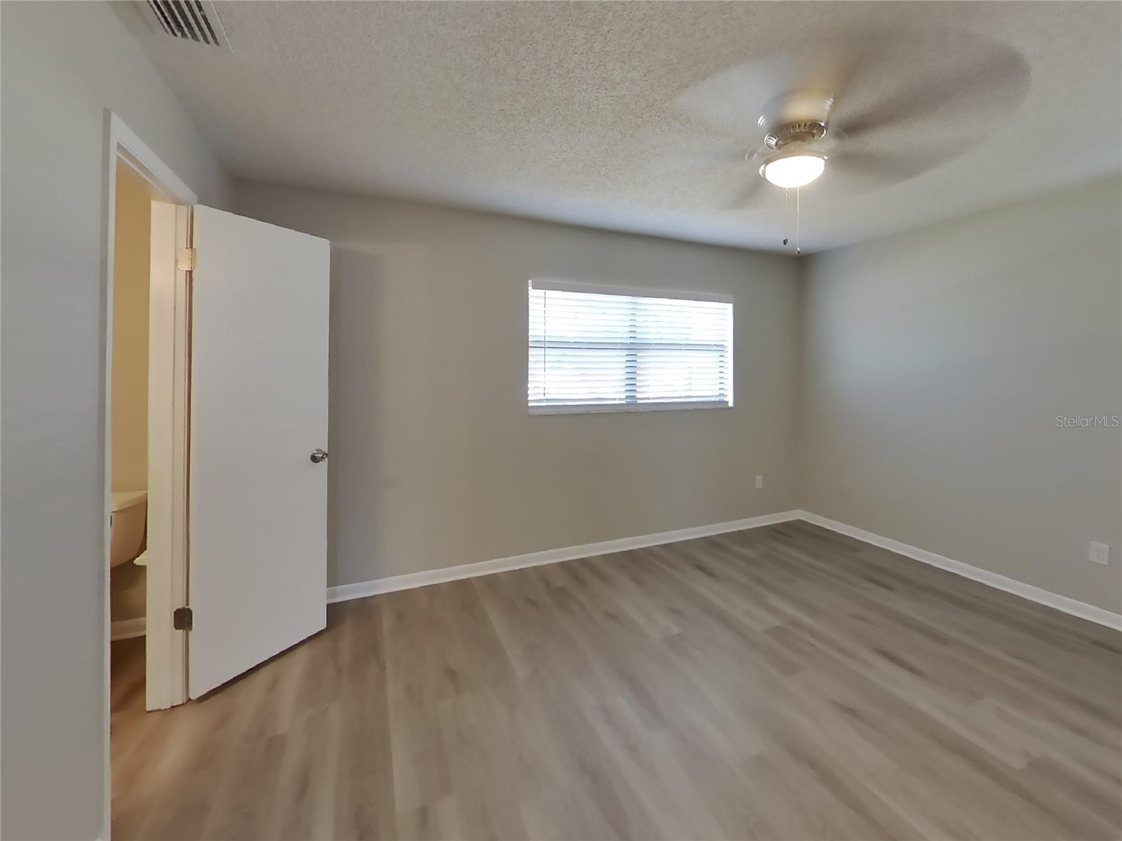 520 FALKIRK AVE, VALRICO, FL, 33594