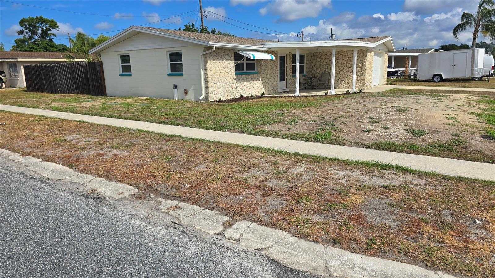 2035 ERIN DR, HOLIDAY, FL, 34690