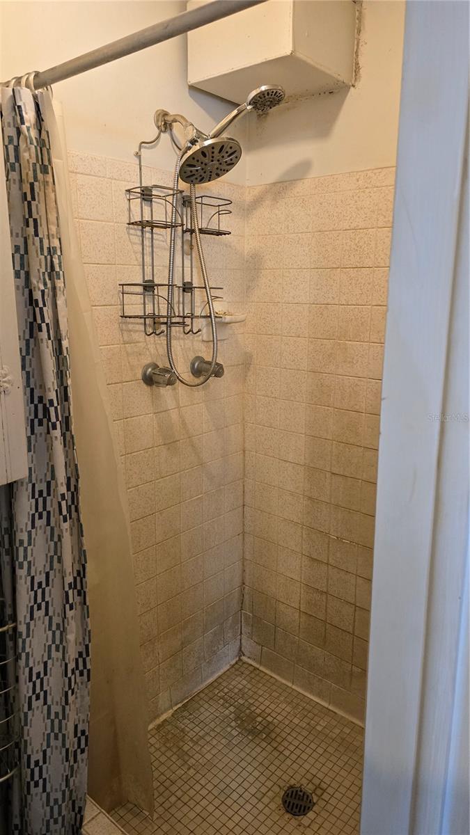 2035 ERIN DR, HOLIDAY, FL, 34690