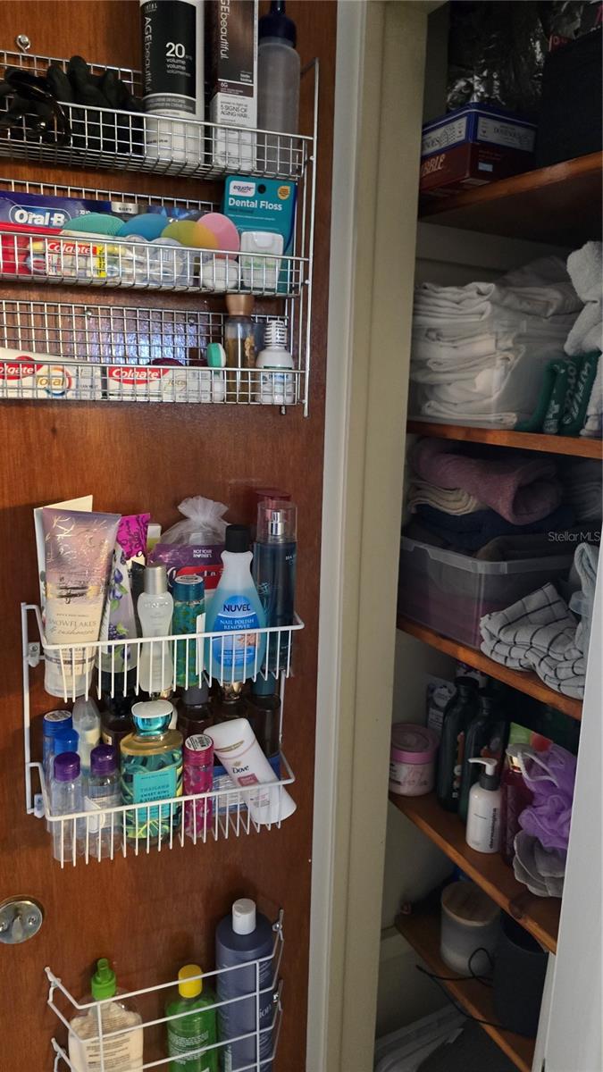 2035 ERIN DR, HOLIDAY, FL, 34690