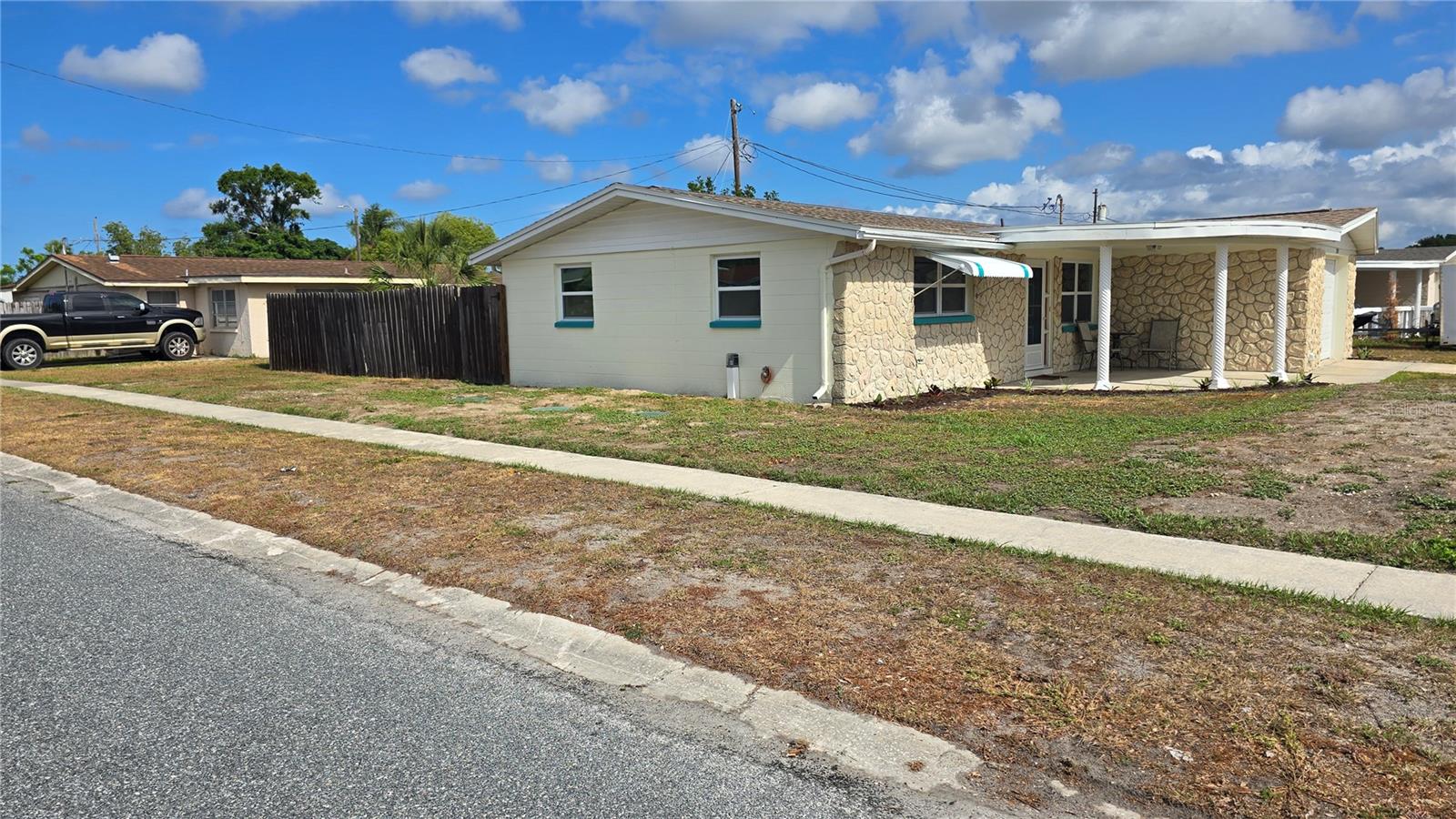 2035 ERIN DR, HOLIDAY, FL, 34690