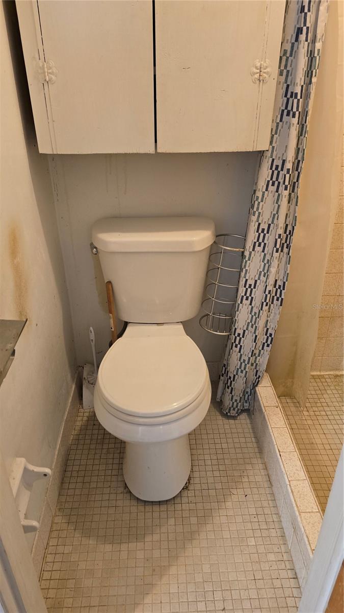 2035 ERIN DR, HOLIDAY, FL, 34690