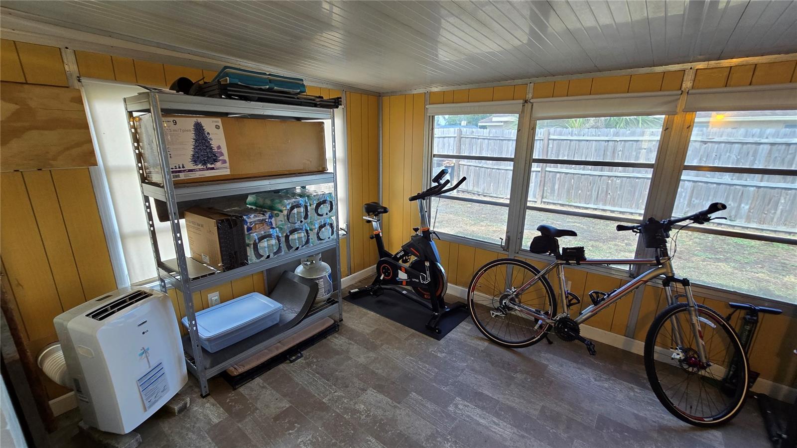 2035 ERIN DR, HOLIDAY, FL, 34690