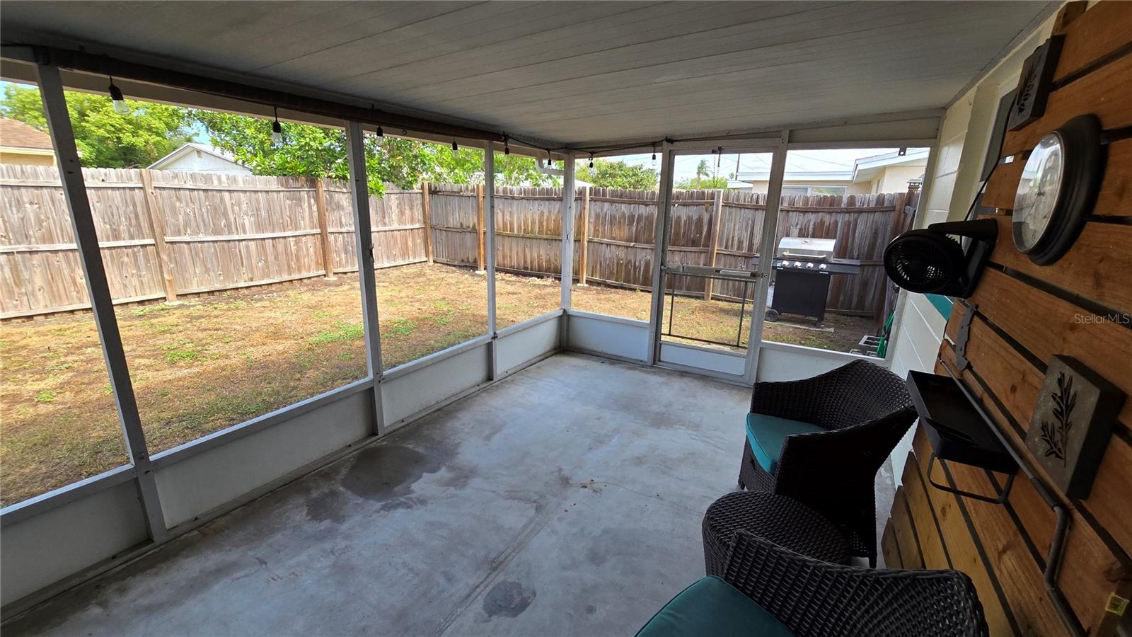 2035 ERIN DR, HOLIDAY, FL, 34690