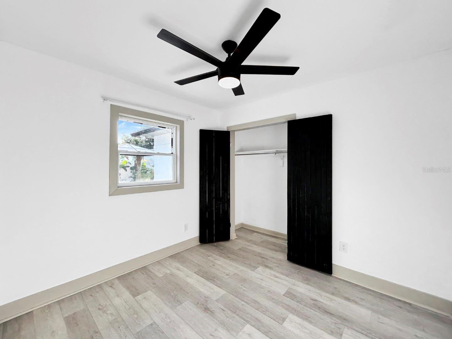 7490 LOCUST ST NE, ST PETERSBURG, FL, 33702