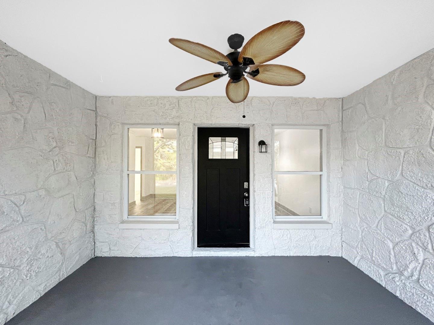 7490 LOCUST ST NE, ST PETERSBURG, FL, 33702