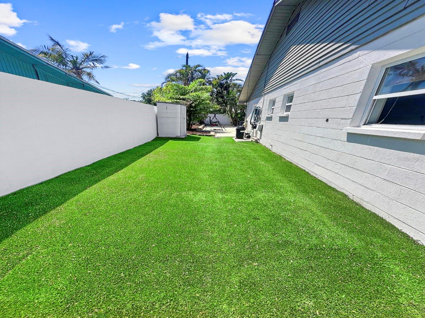 7490 LOCUST ST NE, ST PETERSBURG, FL, 33702