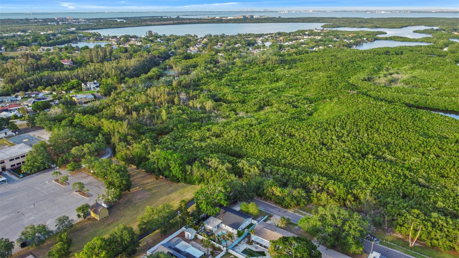 7490 LOCUST ST NE, ST PETERSBURG, FL, 33702