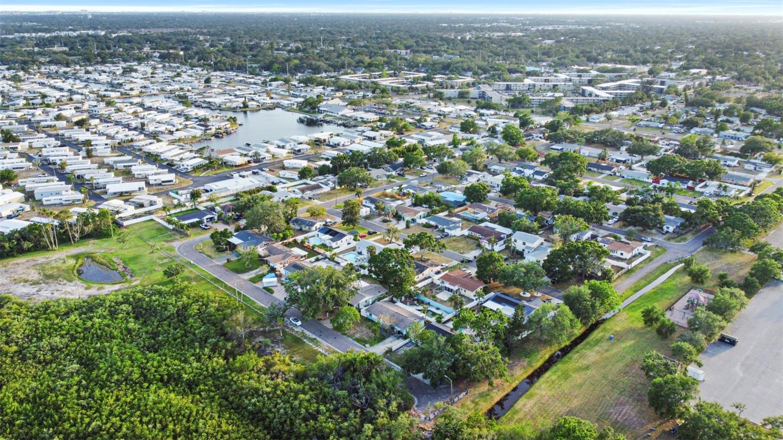 7490 LOCUST ST NE, ST PETERSBURG, FL, 33702