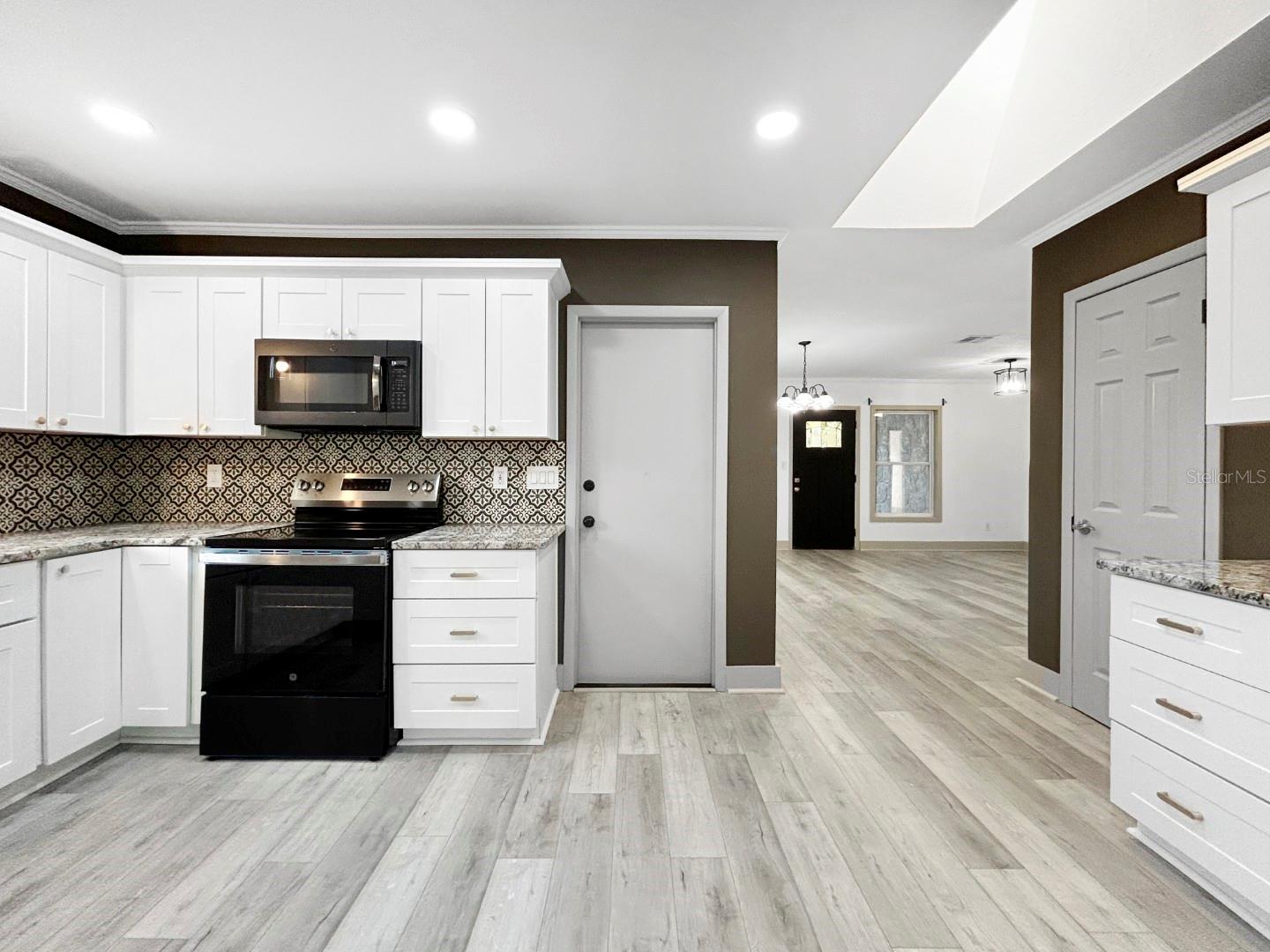 7490 LOCUST ST NE, ST PETERSBURG, FL, 33702