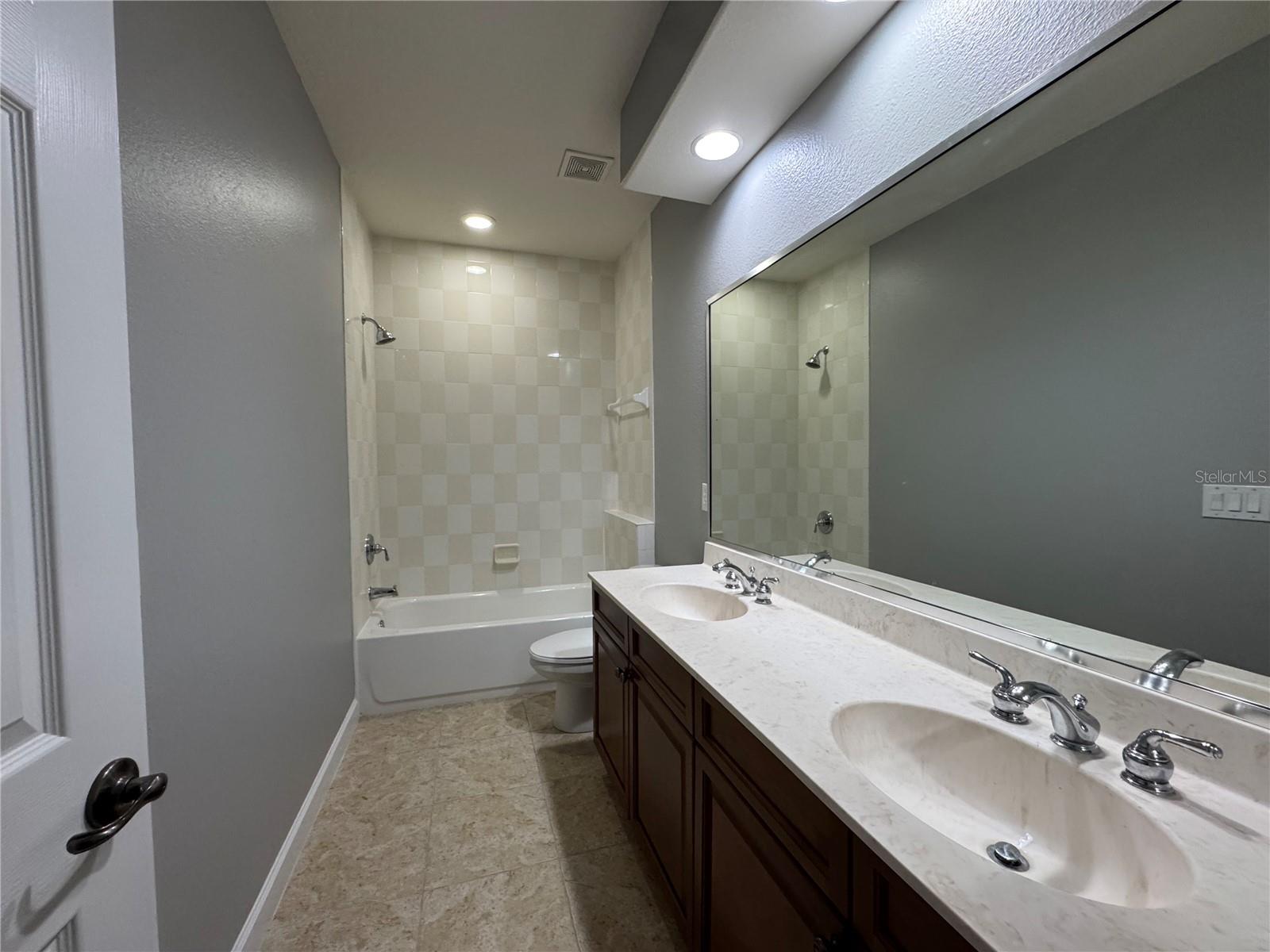 142 HARRINGTON CT, DAVENPORT, FL, 33837