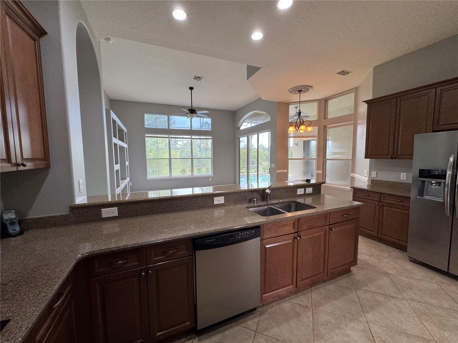 142 HARRINGTON CT, DAVENPORT, FL, 33837