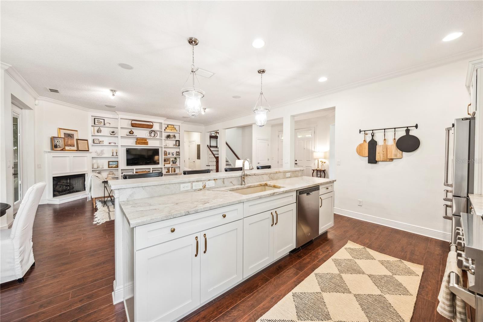 101 W OAKLAND AVE, OAKLAND, FL, 34760