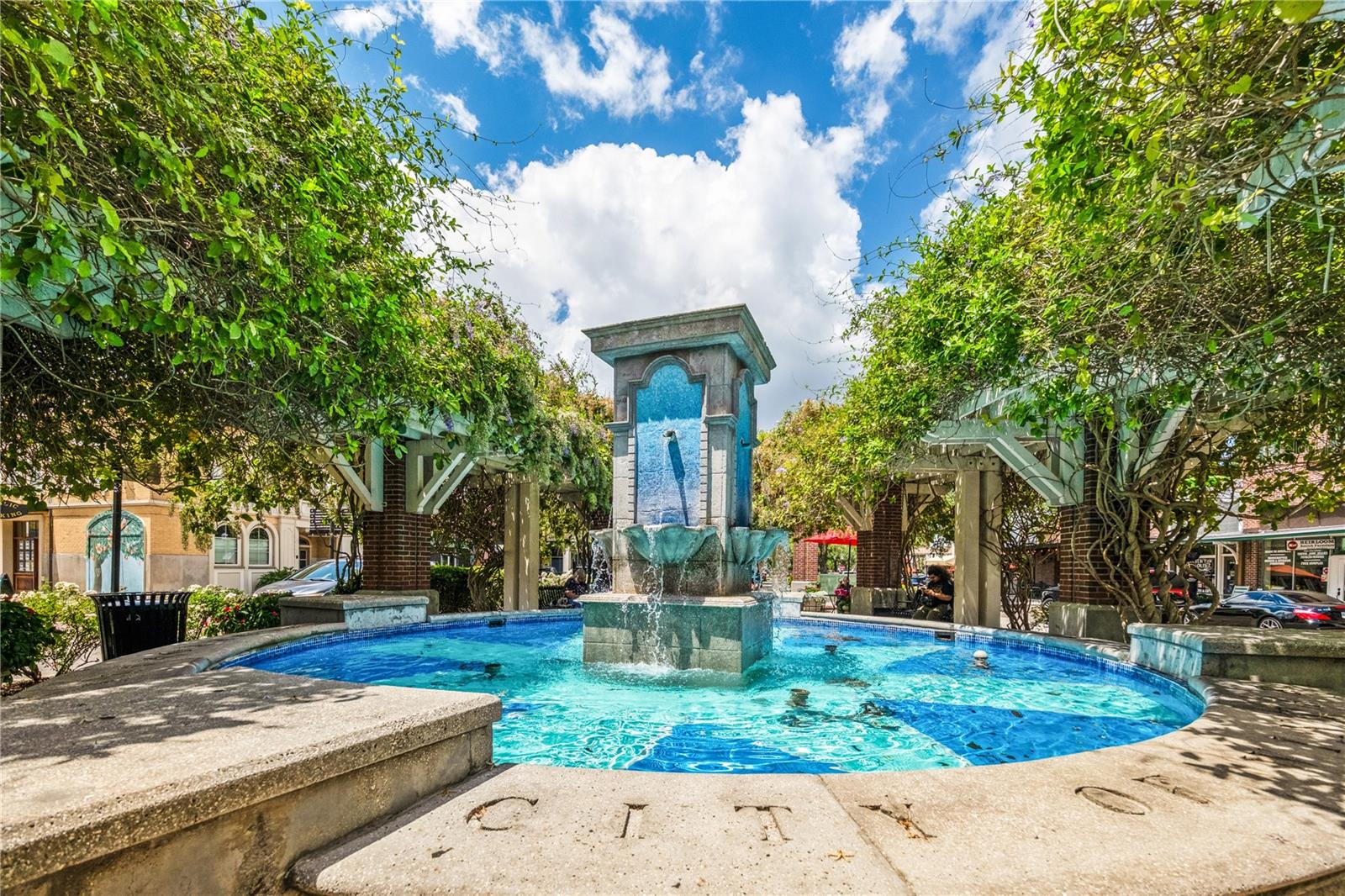 101 W OAKLAND AVE, OAKLAND, FL, 34760