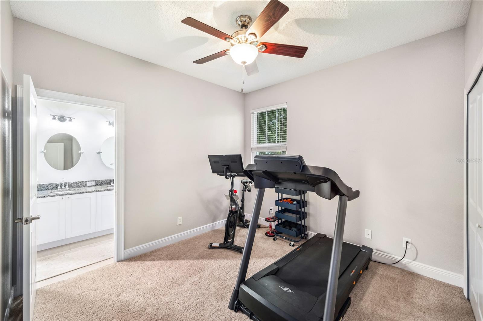 101 W OAKLAND AVE, OAKLAND, FL, 34760