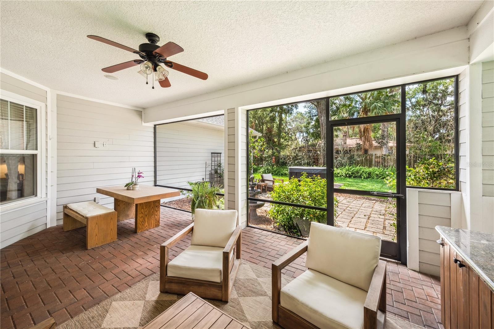 101 W OAKLAND AVE, OAKLAND, FL, 34760