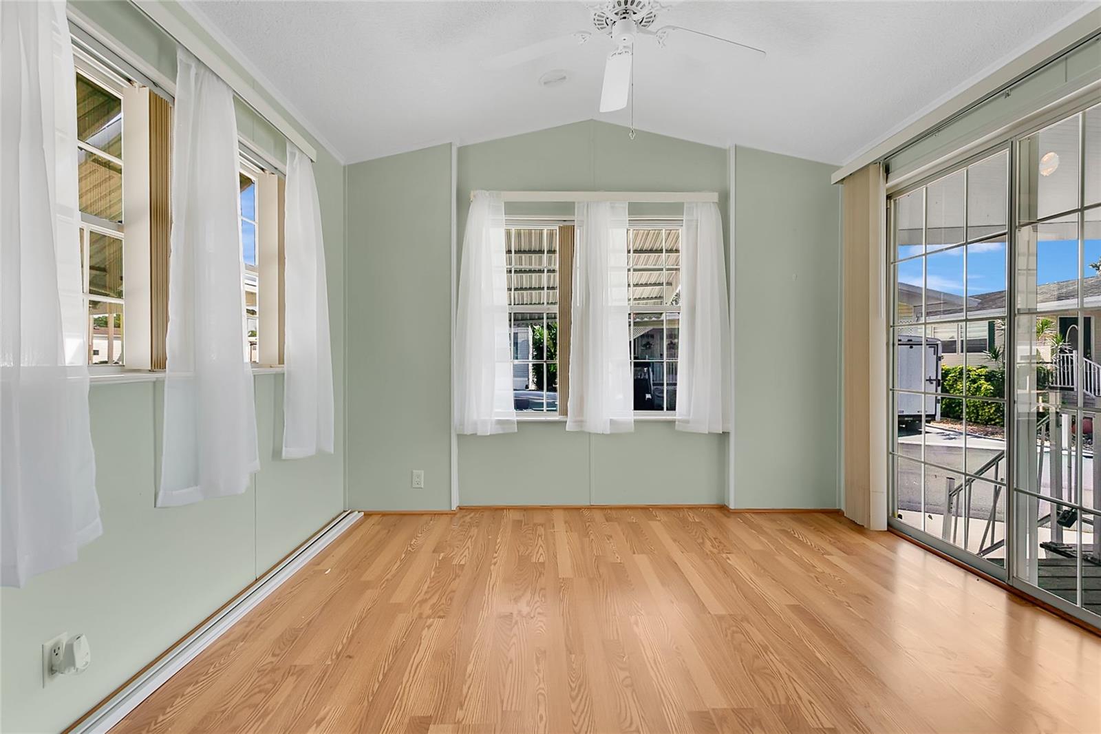 221 ARNOLD PALMER DR, DAVENPORT, FL, 33837