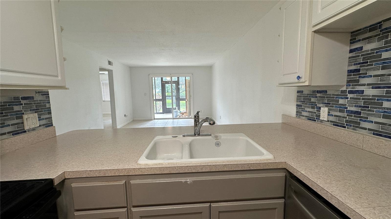 11201 122ND AVE #103, LARGO, FL, 33778