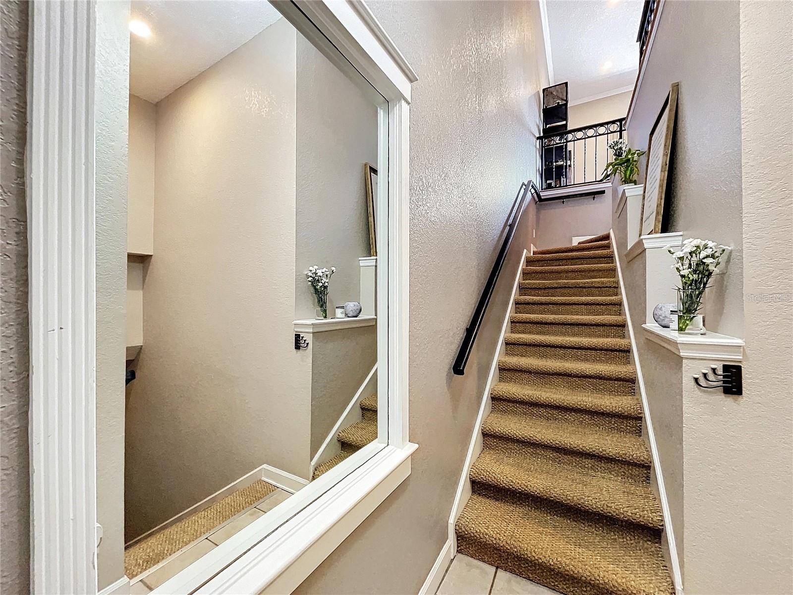 704 SEAGATE DR, TAMPA, FL, 33602