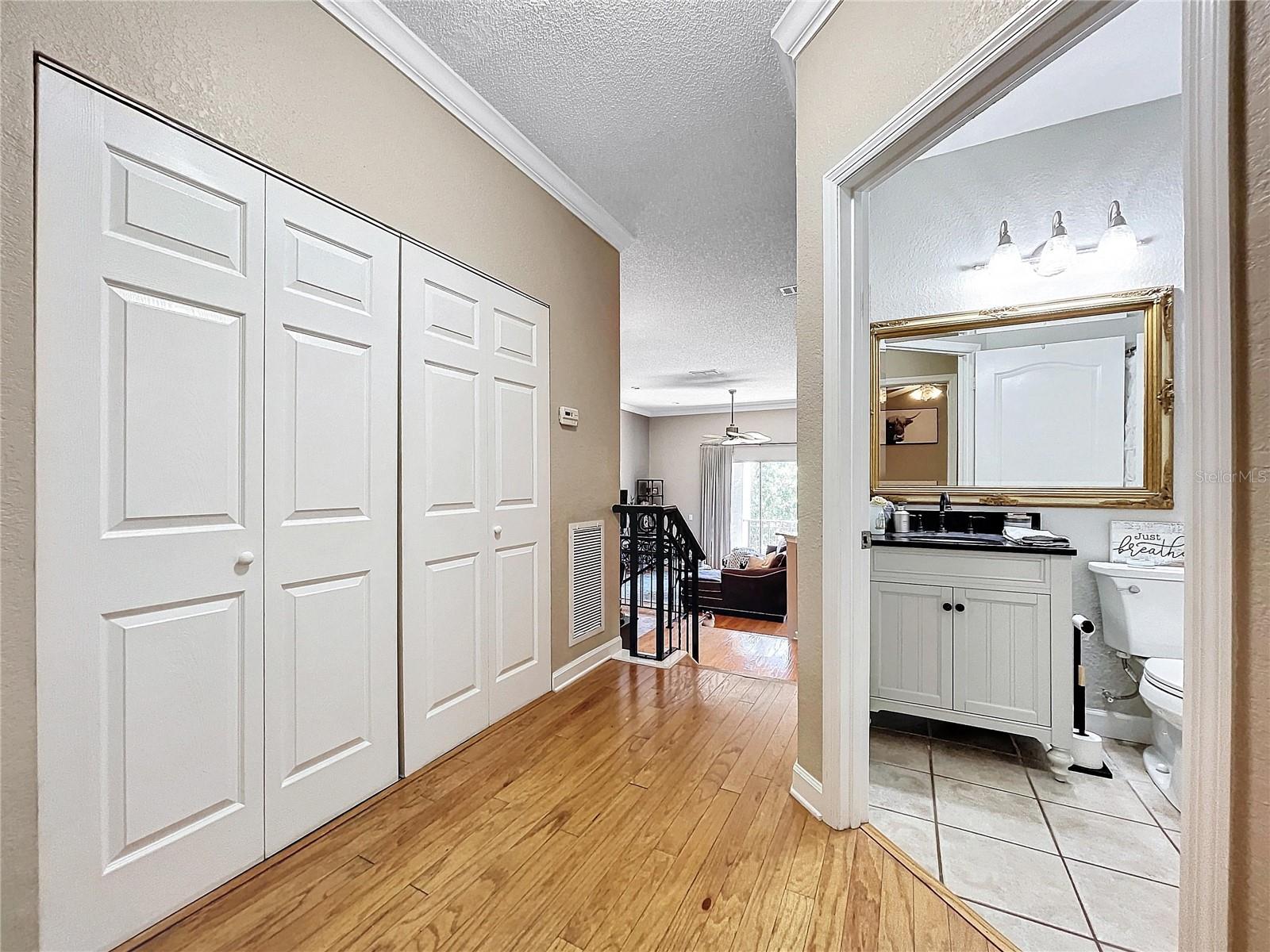 704 SEAGATE DR, TAMPA, FL, 33602