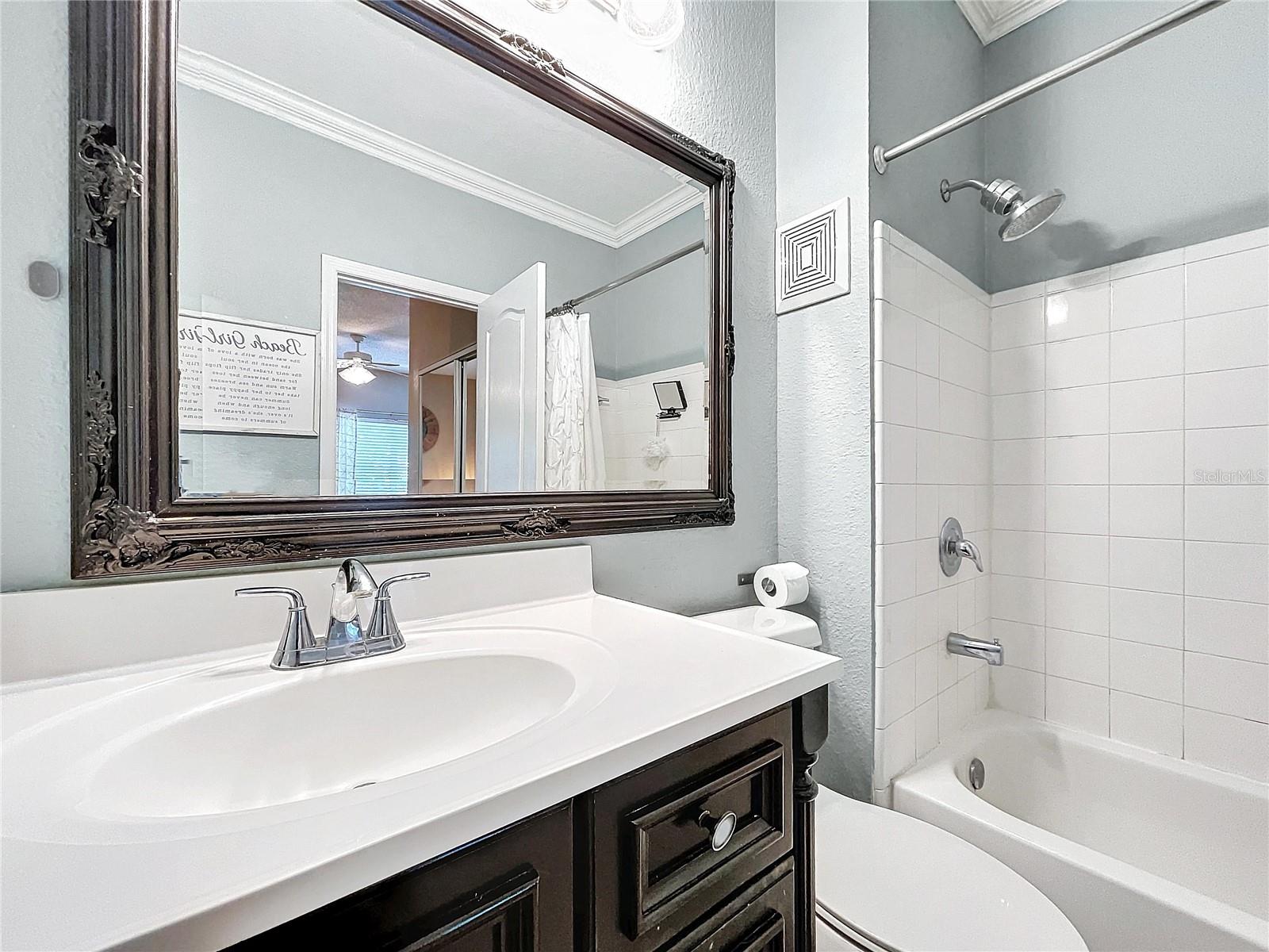 704 SEAGATE DR, TAMPA, FL, 33602