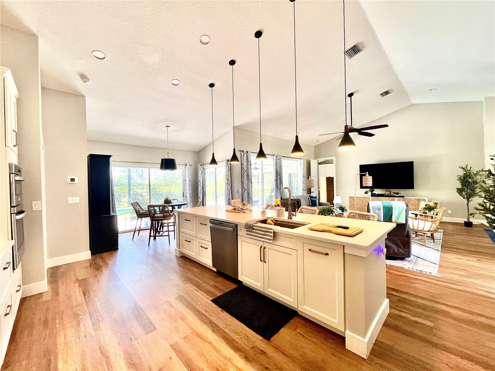 6000 KEY LARGO CIR, PUNTA GORDA, FL, 33955