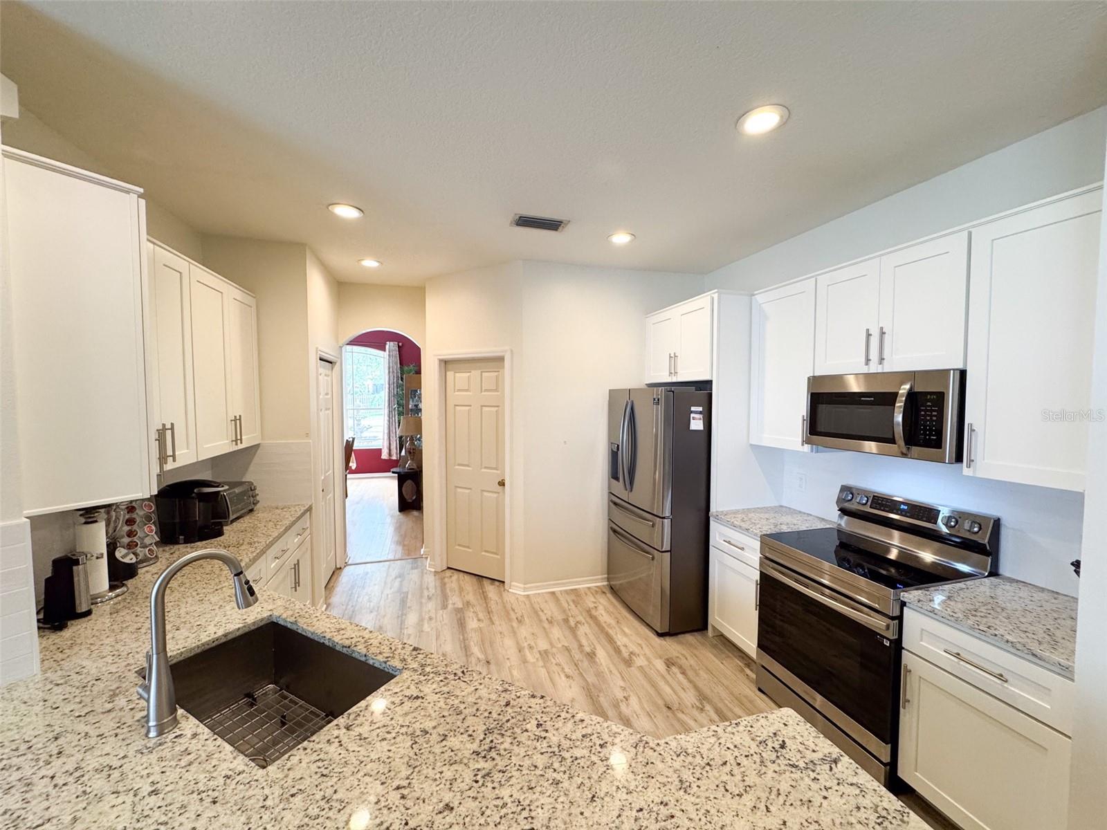 1121 RIVEREDGE DR, TARPON SPRINGS, FL, 34689