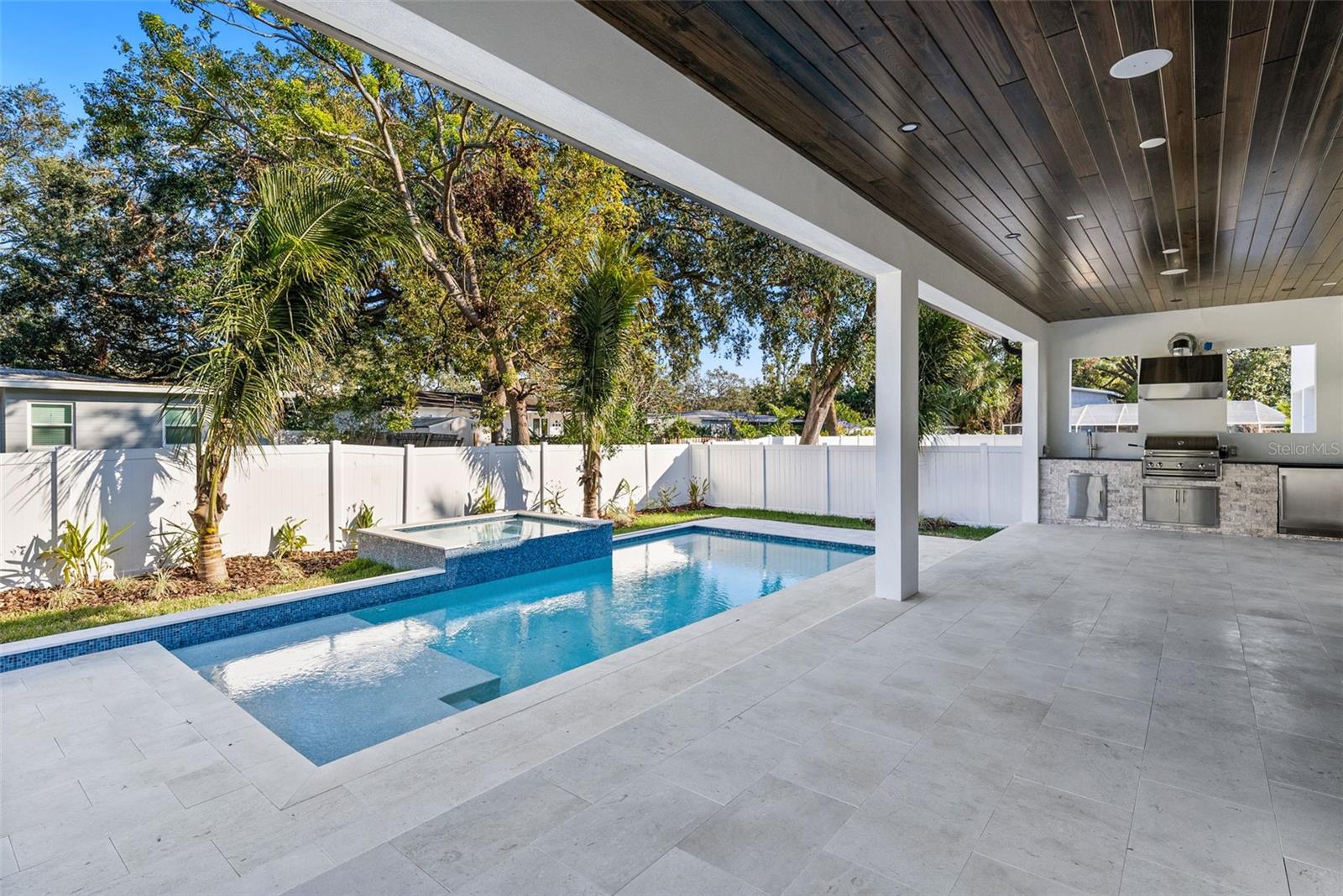 2106 S CORTEZ AVE, TAMPA, FL, 33629