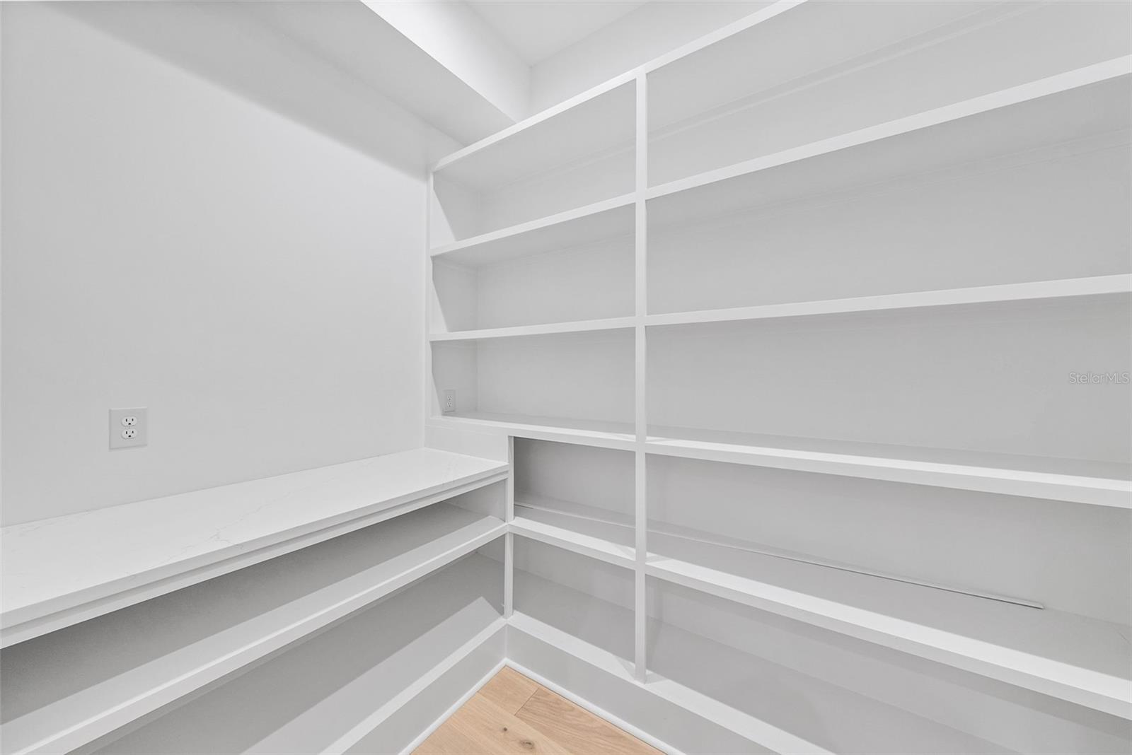 2106 S CORTEZ AVE, TAMPA, FL, 33629