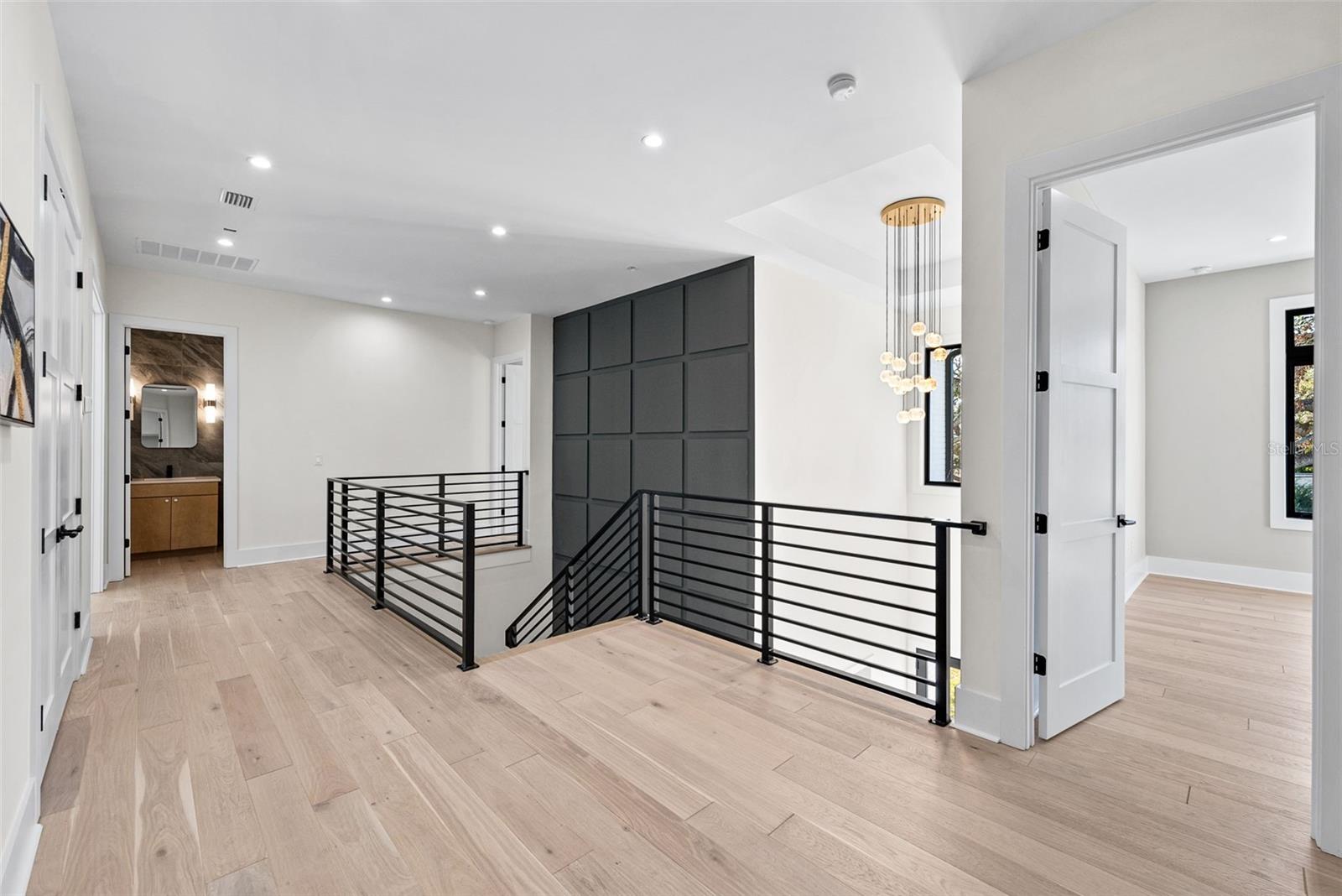 2106 S CORTEZ AVE, TAMPA, FL, 33629