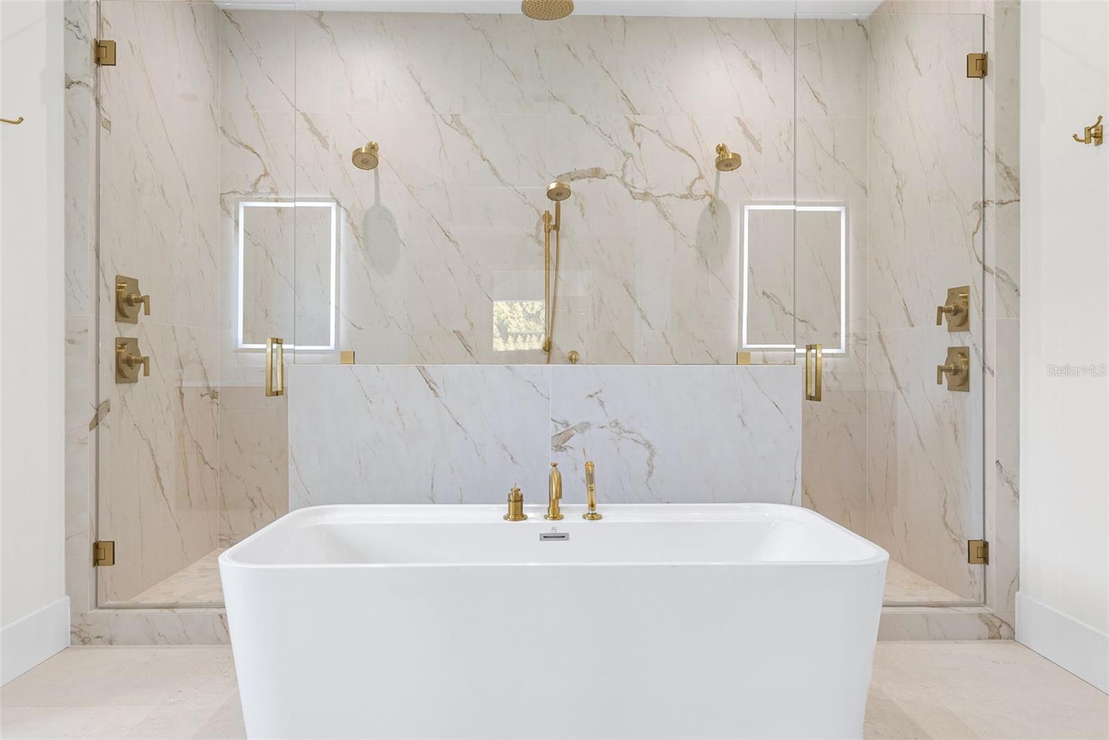 2106 S CORTEZ AVE, TAMPA, FL, 33629