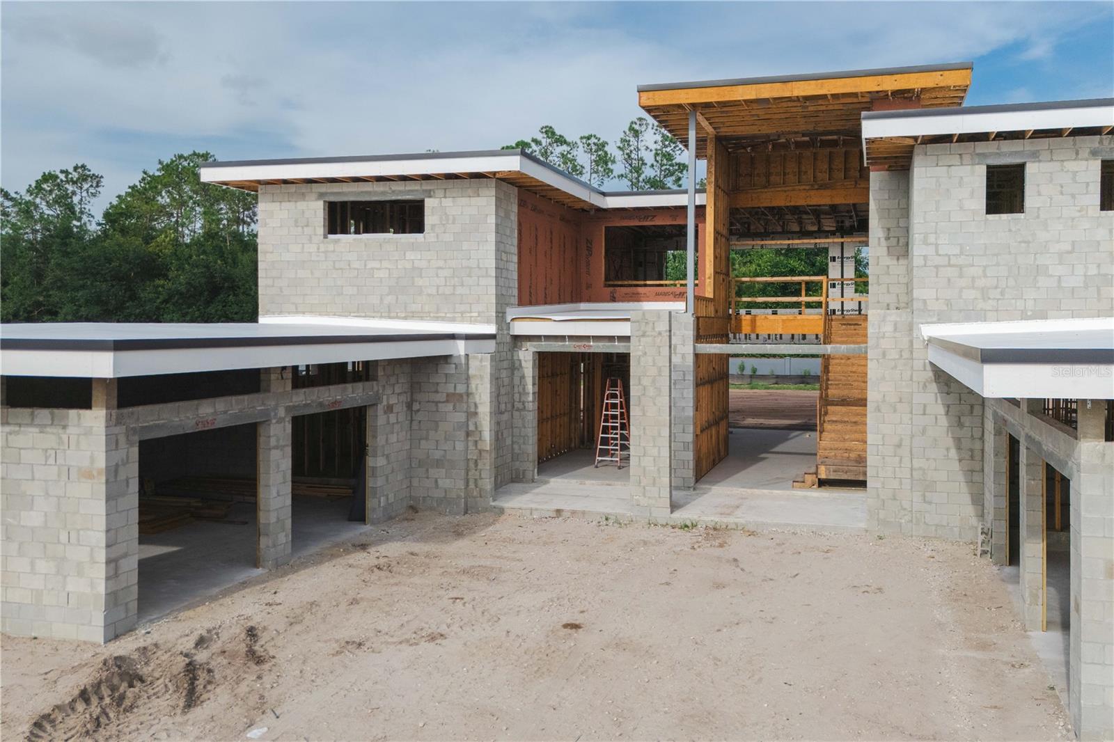 TB8382396 Property Photo