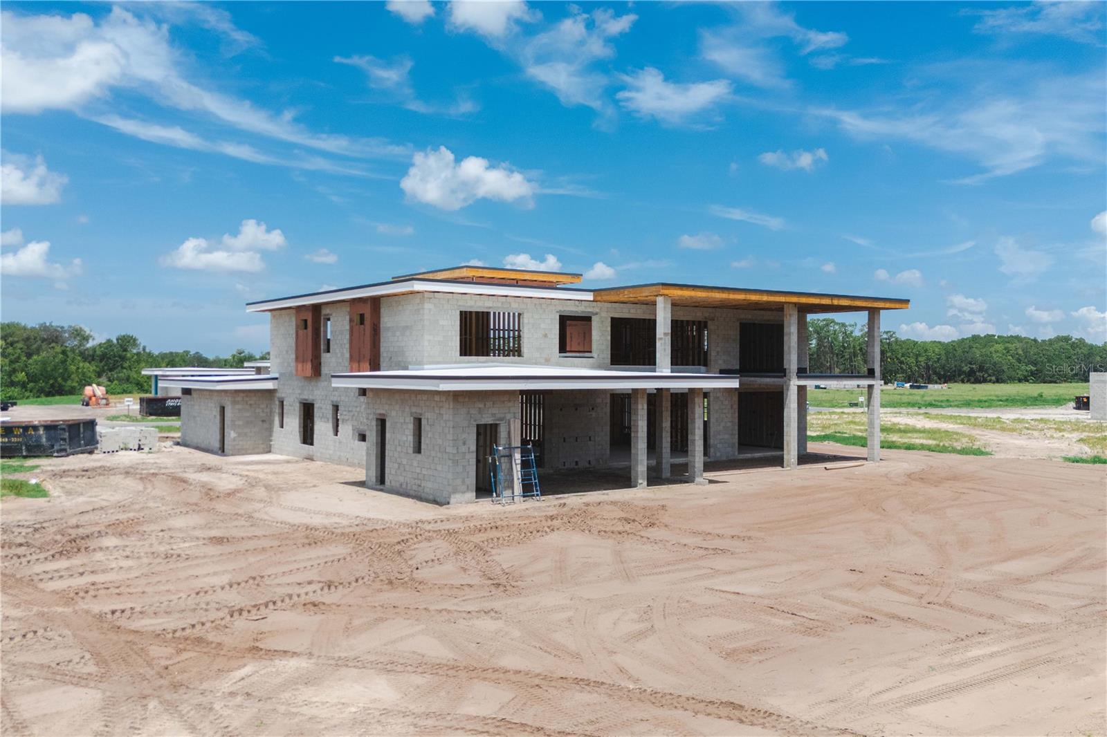 TB8382396 Property Photo