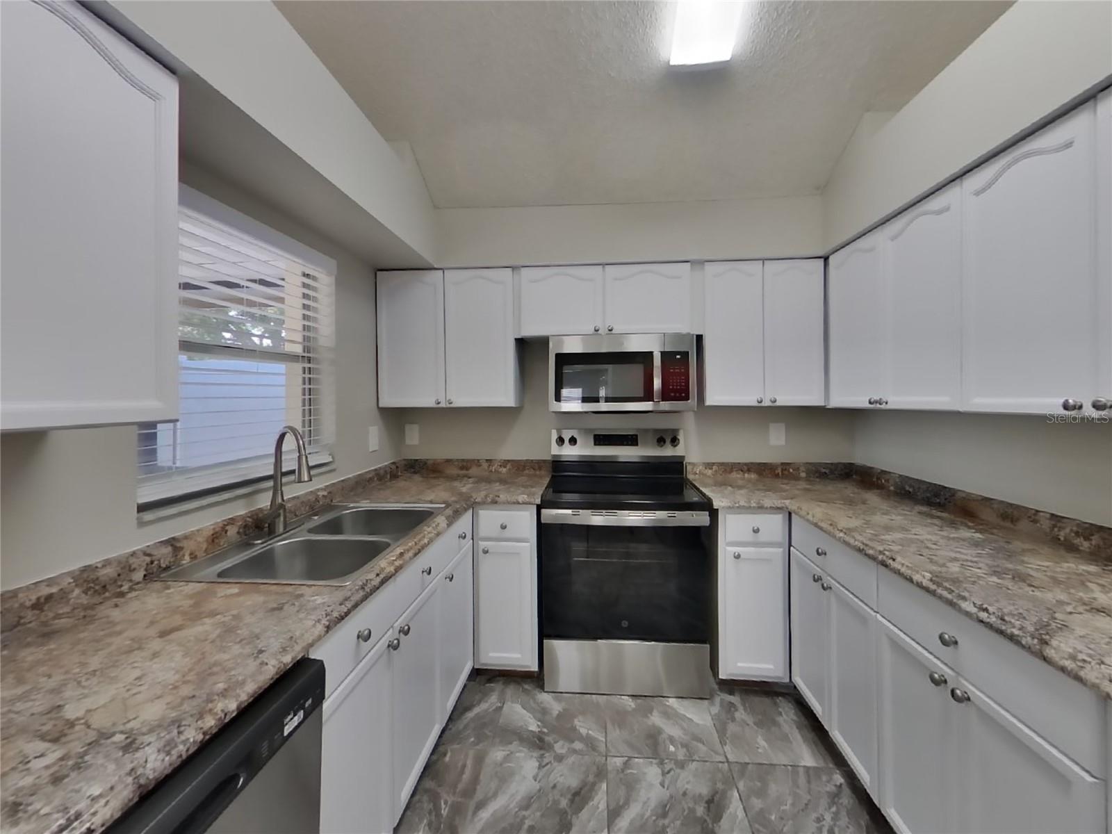 1714 TARAH TRACE DR, BRANDON, FL, 33510