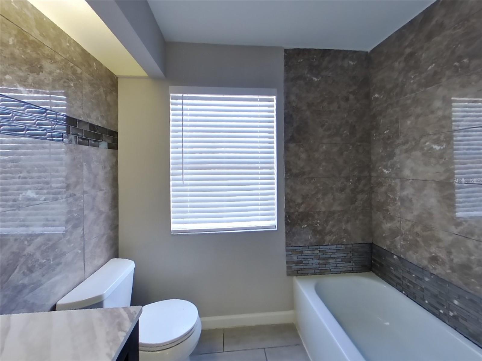 1714 TARAH TRACE DR, BRANDON, FL, 33510