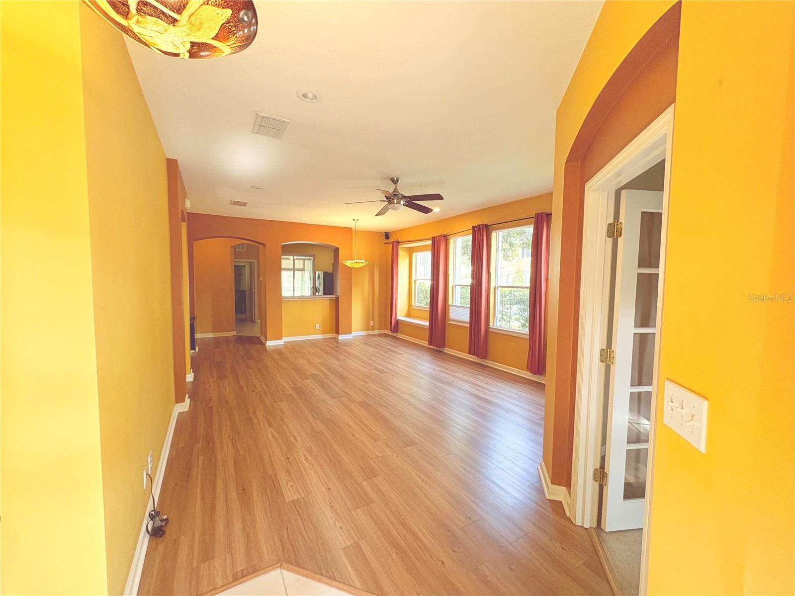 402 RAVENSHILL WAY, DELAND, FL, 32724