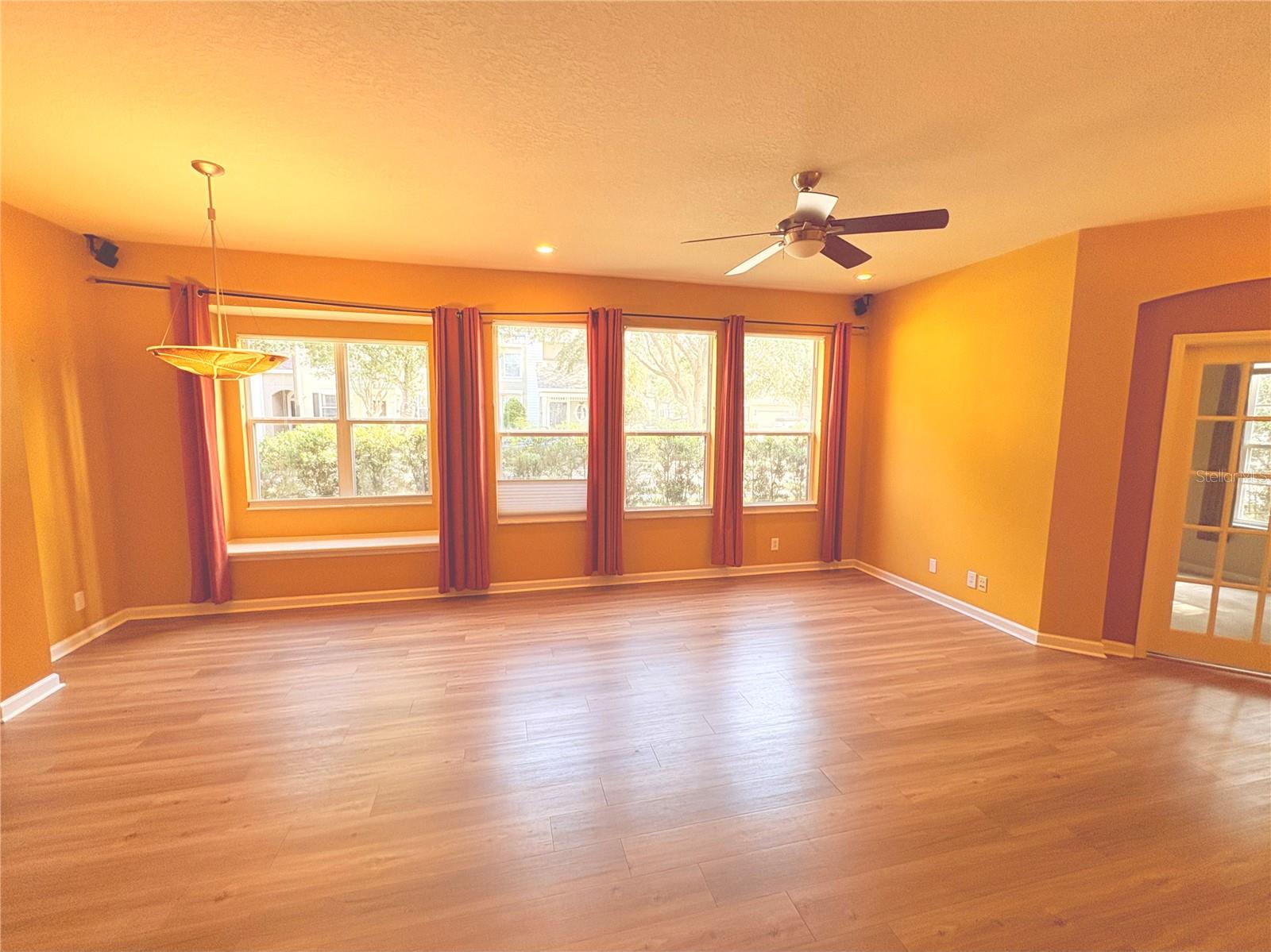 402 RAVENSHILL WAY, DELAND, FL, 32724