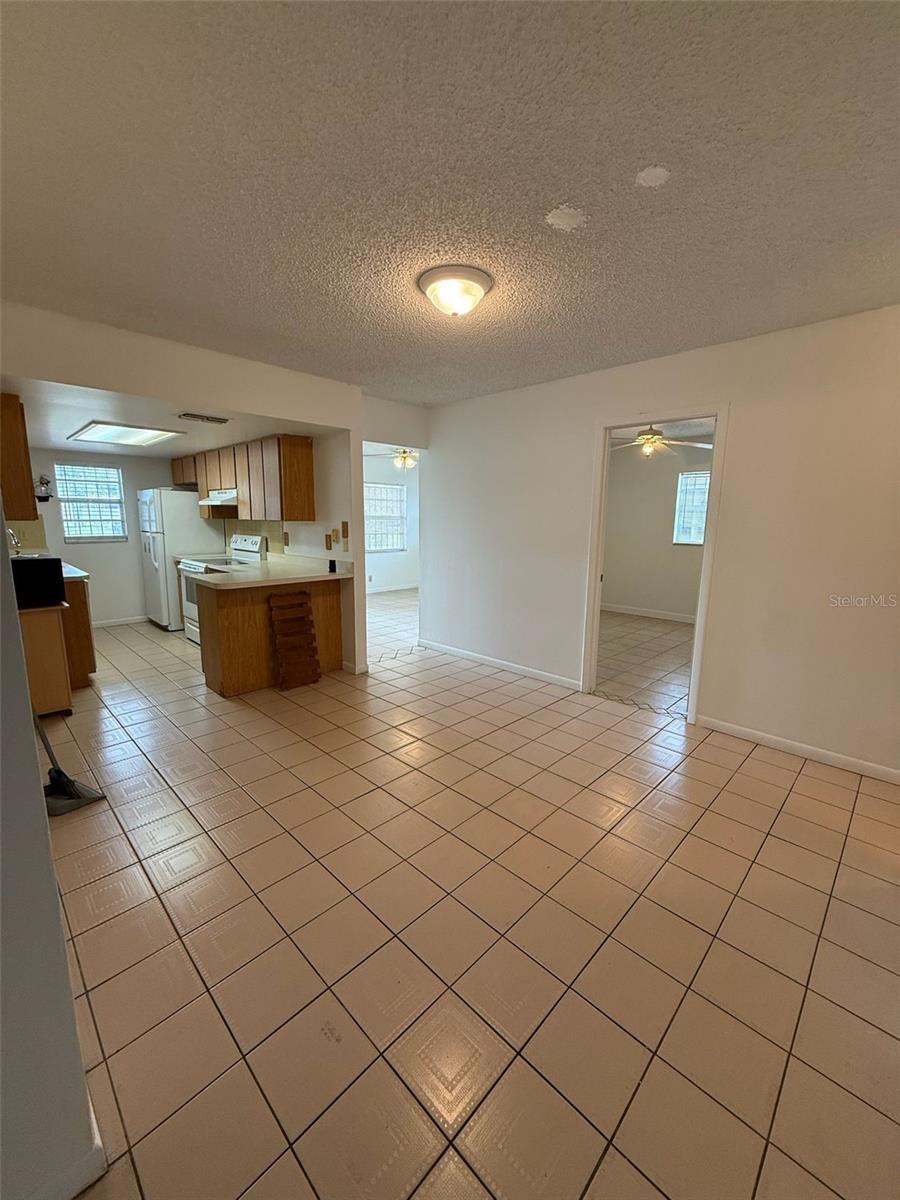 7401 N ALBANY AVE, TAMPA, FL, 33604