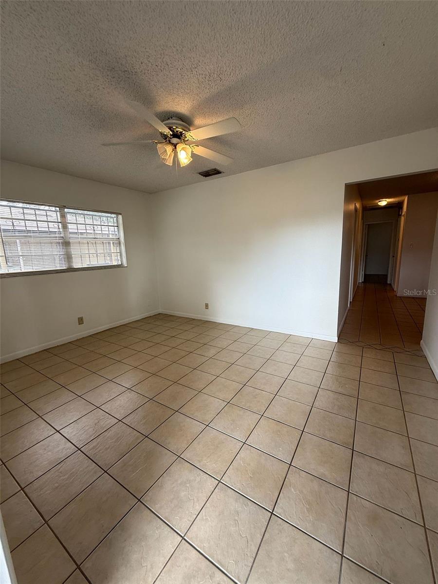 7401 N ALBANY AVE, TAMPA, FL, 33604