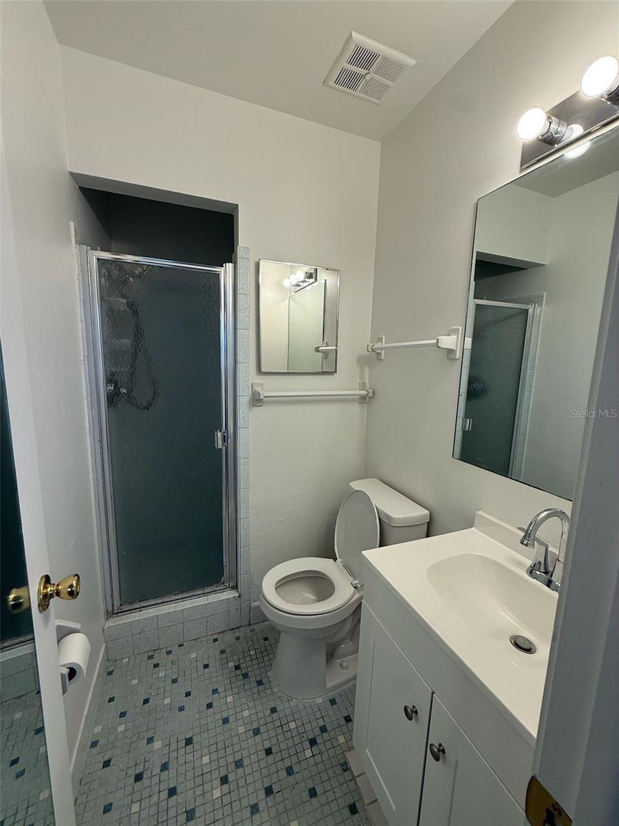 7401 N ALBANY AVE, TAMPA, FL, 33604