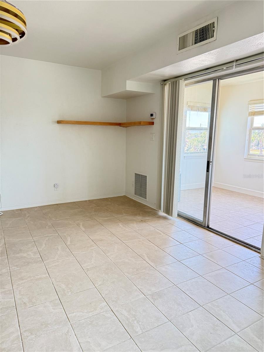 11447 PARK BLVD #301, SEMINOLE, FL, 33772